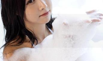 免费资源里的Habin夏彬(하빈)套装，怎么看都有点……奇特？