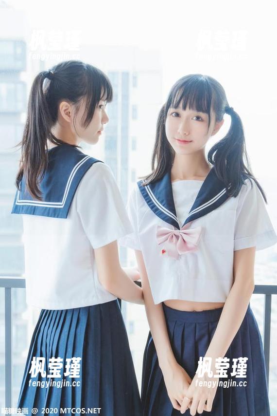 喵糖映画双马尾制服写真：就问你，谁老了还敢扎马尾？
