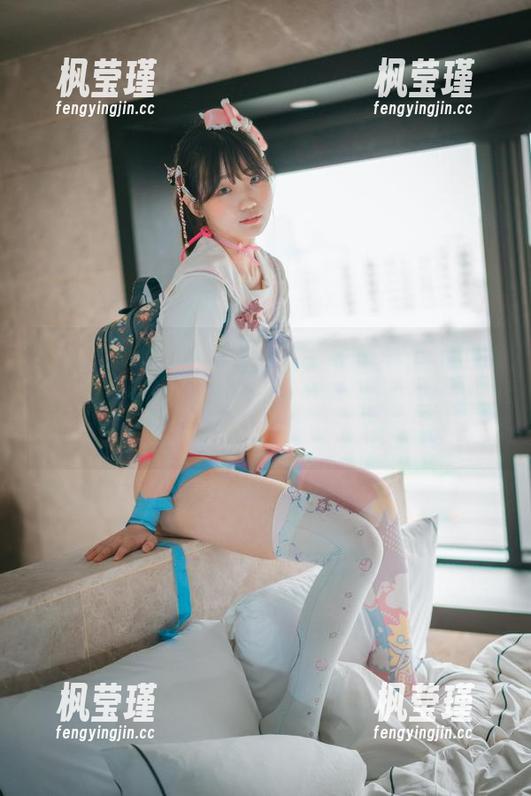 下载Mimmi(밈미)比基尼集：她居然在这么多不同的比基尼里找到灵魂伴侣，我的小衣柜羞愧离去...