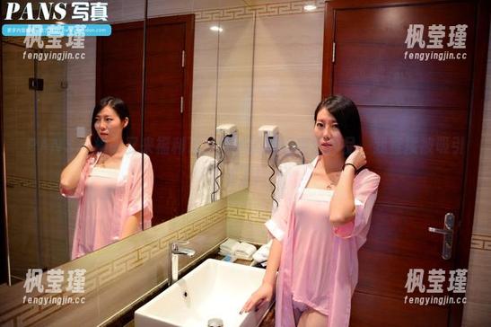 PANS-橘子 PANS - 橘子又来福利了,精选的这组美脚作品,我直接被吸引住了!
