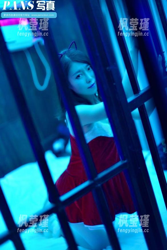 PANS写真 - 露露的图册，女孩们的不同姿态让人心里一阵阵小波动！