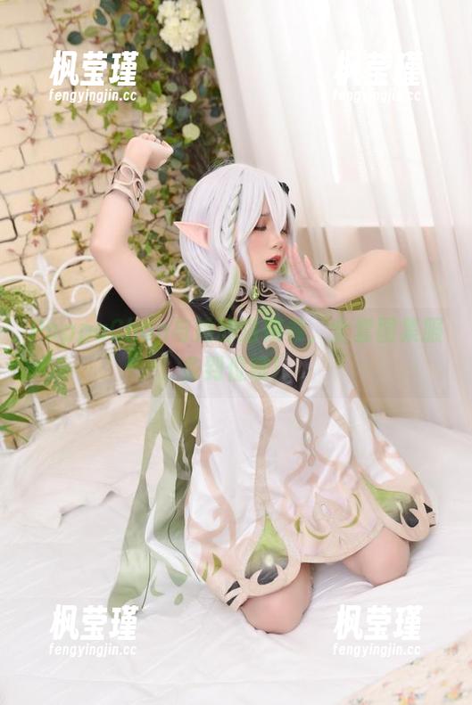 PoppaChan与她的洛琪希，全套图集服务到位哦！