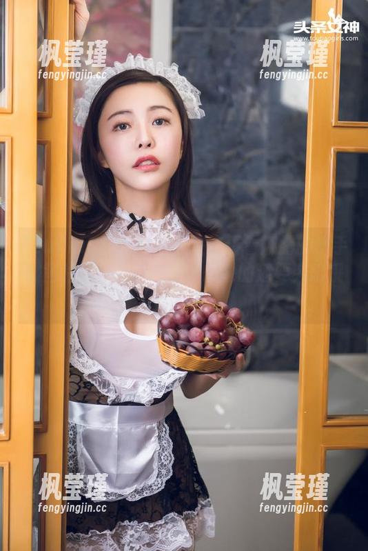 TouTiao头条女神 - 快来看看娜露的水手服图片分享，效果比我想象的还要突出哦！