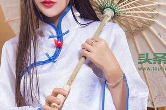 TouTiao头条女神 – 这才是真正的清纯学妹，李思彤的写真分享，让我都想去了校园！