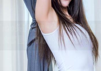 TouTiao头条女神 – 一窥杨曼妮最新的修女套图，内心小剧场开始了！