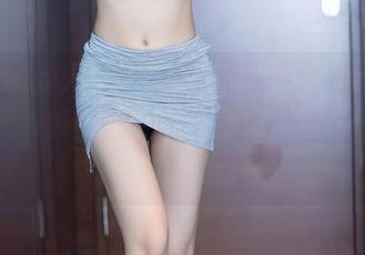 Xiuren秀人网 – 无圣光的Jennifer小若套图，清纯得像早晨的露珠，透着一种淡淡的期待。