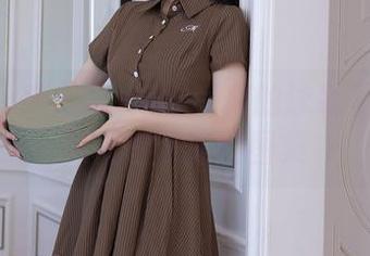 Xiuren秀人网 – UU阿文的泳装写真：不只是晒太阳的图集