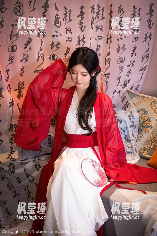 Xiuren秀人网 - 当前的泳衣写真集：糯美子的тусовка能否撩到你的心？