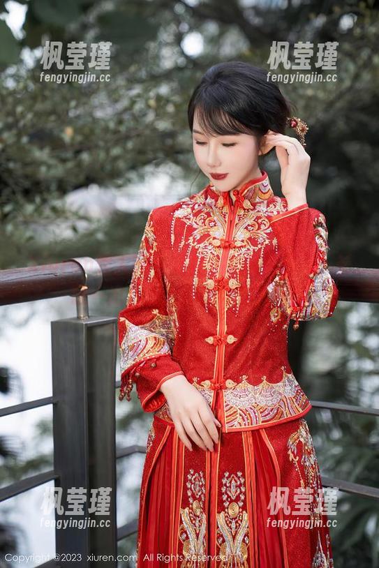 Xiuren秀人网 - 董林越的在线写真，长腿一出，天上掉馅饼在人间！