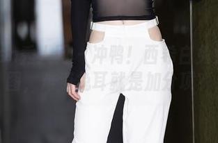 Xiuren秀人网 – 冲鸭！西希白兔女神套图，难道兔耳就是加分项？