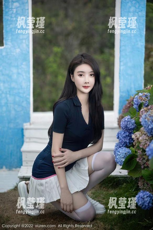 Xiuren秀人网-香澄在东京 Xiuren秀人网 - 香澄在东京双人写真精选:双人,单人都嫌多啊!