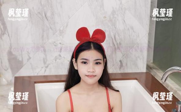 YouWu尤物馆 - 心血来潮的透明，FoxYini孟狐狸最新写真值得的“呃”？
