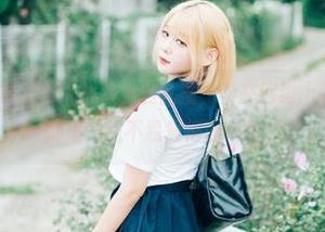 Zia(지아)的和服让人心头小鹿乱撞，社交网络上的每一张图片都是一抹不易复得的色彩。