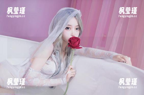 eloise软软的新花样：送你一套“毛衣少女”的美图，让你变更可爱！
