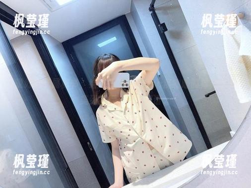 说好的专属秘书，结果却是nagesa魔物喵的福利写真美到不行，实在离谱。
