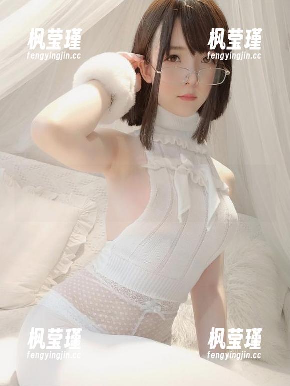 一小央泽这个照片里的弥海砂，有种微妙的气质，让人顿时想打个标签。