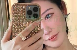 微密圈 – 不爱笑的赛琳的全新作品集，‘用心看’里藏了多少小心思，每一页都让人爽爽