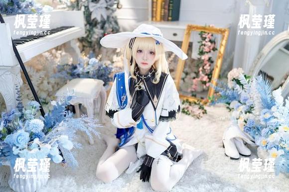 九柒喵 九柒喵献上:精选写真,展示小护士针筒的可爱与调皮