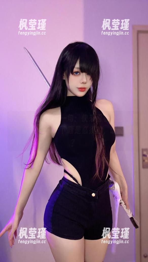 “千言万语不如一句：快来看看九言的竞泳图片！”——下载是必须的，谁能拒绝？