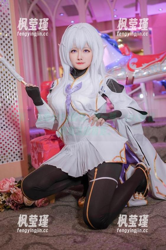 咳咳，亚缇arty的优菈那一刻，cos得像一把魔法的钥匙。