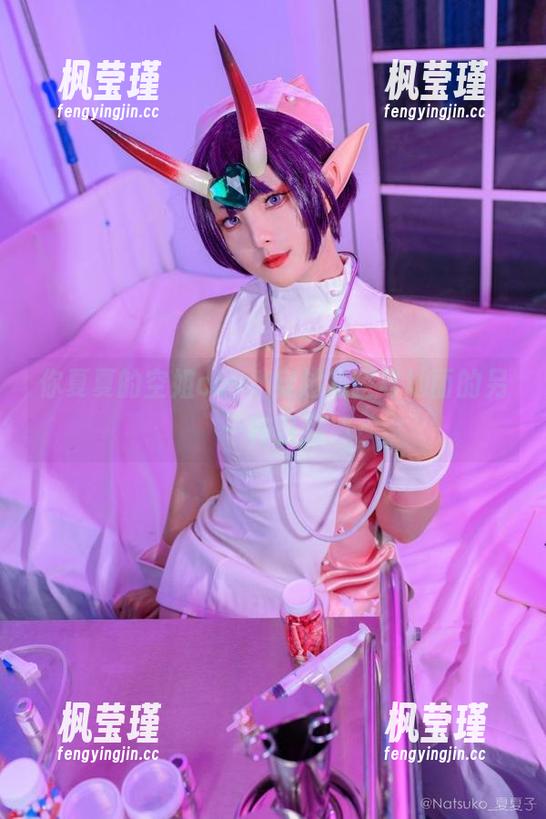 你夏夏的空姐cos，穿越航空与地面的另一种自我