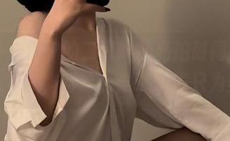 微密圈 – 保守的二舅妈的私拍时间，忘了镜头忘了妆，哈哈，谁说乐嗨只为美图？