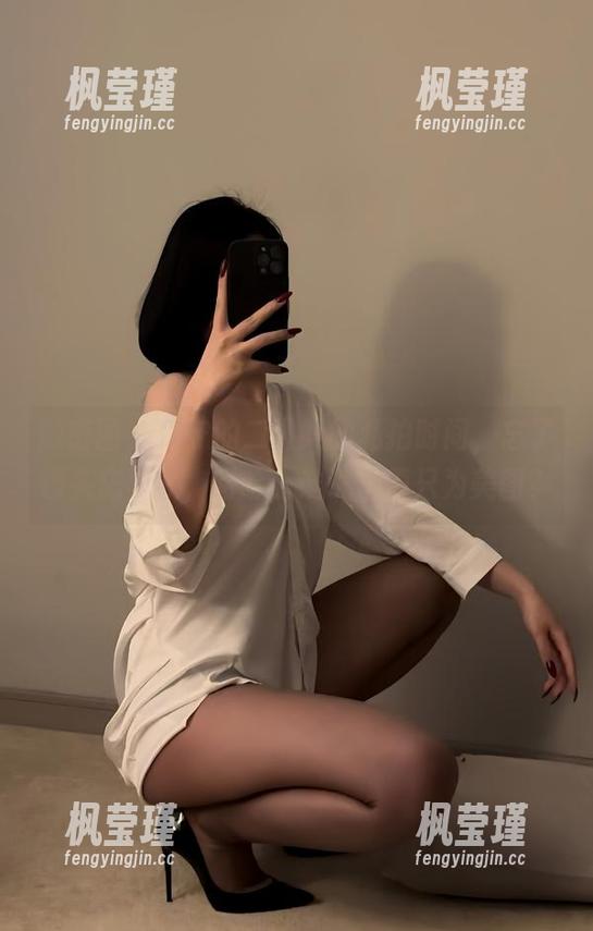 保守的二舅妈 微密圈 - 保守的二舅妈的私拍时间,忘了镜头忘了妆,哈哈,谁说乐嗨只为美图?