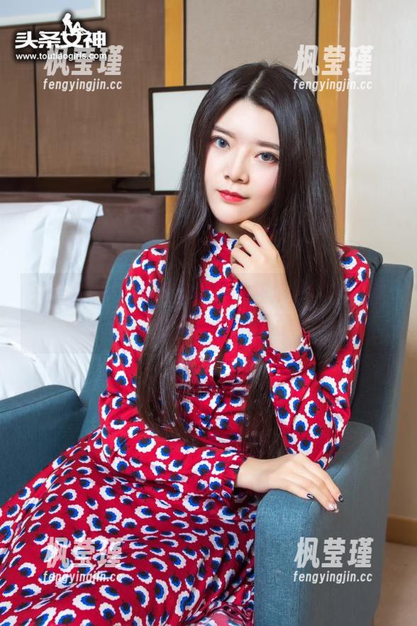 头条女神-筱溪 头条女神 - 瞧瞧这身材!筱溪泳装的美图,完全免费的福利,值啊!