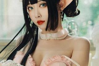 又有新更新！宫本樱的写真，从舰长图滑到了碧蓝航线，别问我怎么想的……