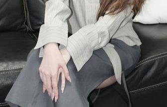 小众视觉 – 艾迪的丝袜写真，时而性感，时而神秘，毫无节制地吸引着我