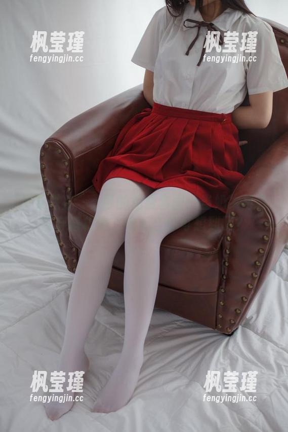 少女秩序-晞可 少女秩序 - 晞可的免费套图:当奶牛与春日穿搭相遇,这组合你可想到了?