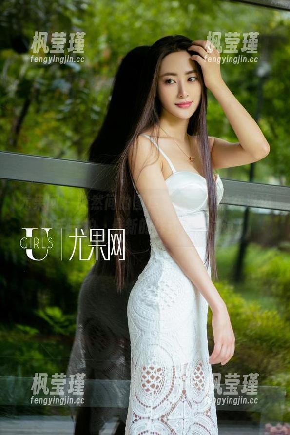 尤果网 - 突然间的图库更新，安柔在海边随手一拍，最新的样式你得试试！