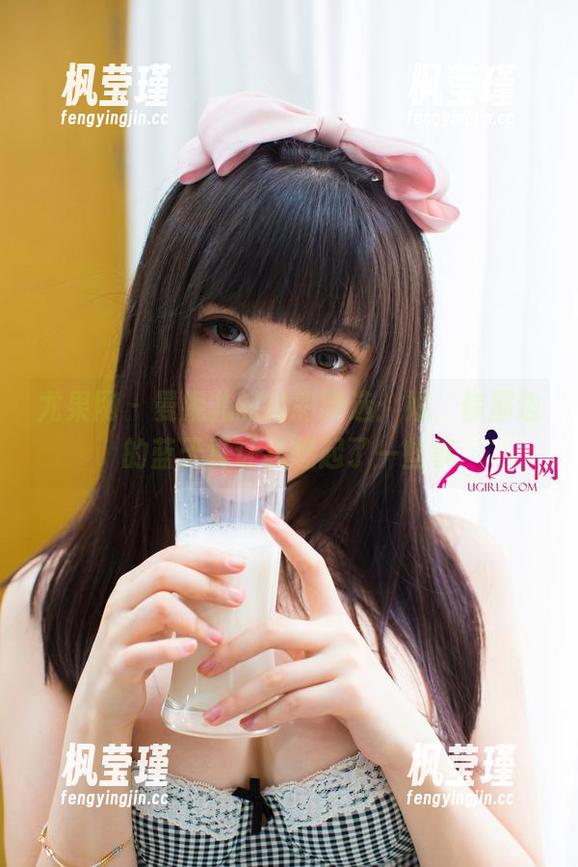 尤果网-曼妮儿 尤果网 - 曼妮儿的精彩精选:姐,你那边的蓝天真让我想起了一些事