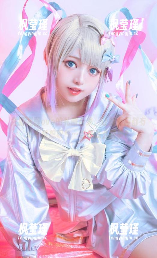 尤猫醒醒ovo 尤猫醒醒ovo的礼服合集,让我看得都有点不禁想叹气…这是怎么回事?