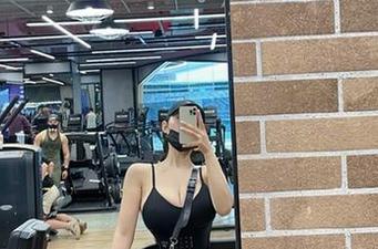 微密圈 – 左公子666教室合集：书本不重要，关键是姿势！
