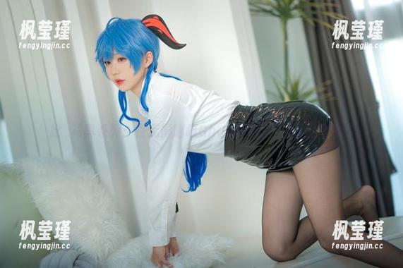 妃咲写真系列：在无影喵喵Ghost的眼里，套图也放肆