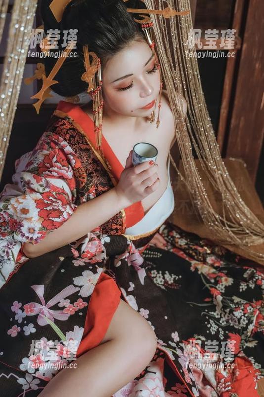 兔女郎叫我快看：“无颜小天使wy”私拍套图，赛博世界怎能不撩？