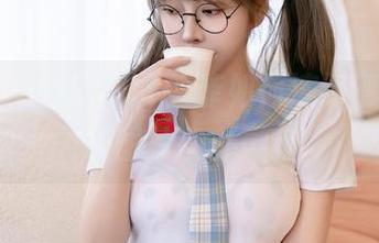 星颜社 – 看Emily尹菲如何演绎清纯，全套图片直击灵魂