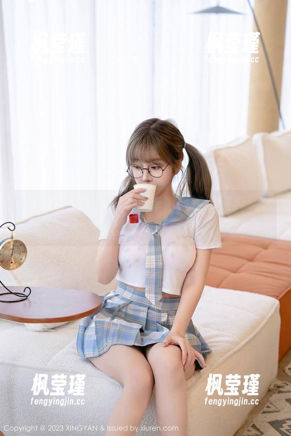 星颜社 - 看Emily尹菲如何演绎清纯，全套图片直击灵魂
