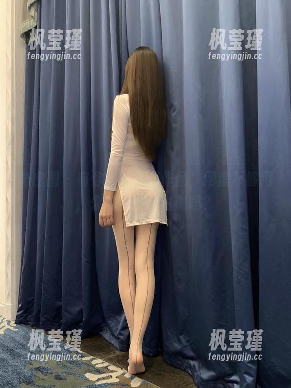 微密圈 - 有你喵的裸足作品，网盘不够用，你的心会被占满吗？