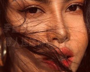微密圈 – 李嘉欣97的温柔写真资源，能迷得人连话都说不利索。