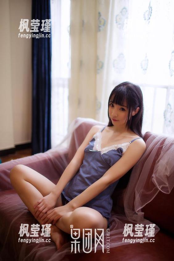 果团网 - 用心的陈秋雨全套护士写真，下载的时候，请别急哦