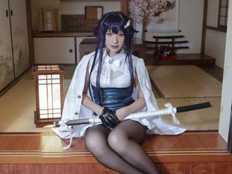 说实话，柘烟Zuken的“妹妹”写真图集太吸引我了，我可能需要一杯咖啡才能消化！