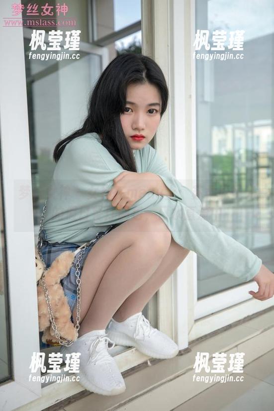 梦丝女神 - 女神在menu上：苏柔无圣光的假日餐厅图包，口水直流中