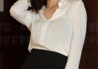 模范学院 – NaNa_baby的空姐图集，这福利其实更像是一次小小的空中冒险！