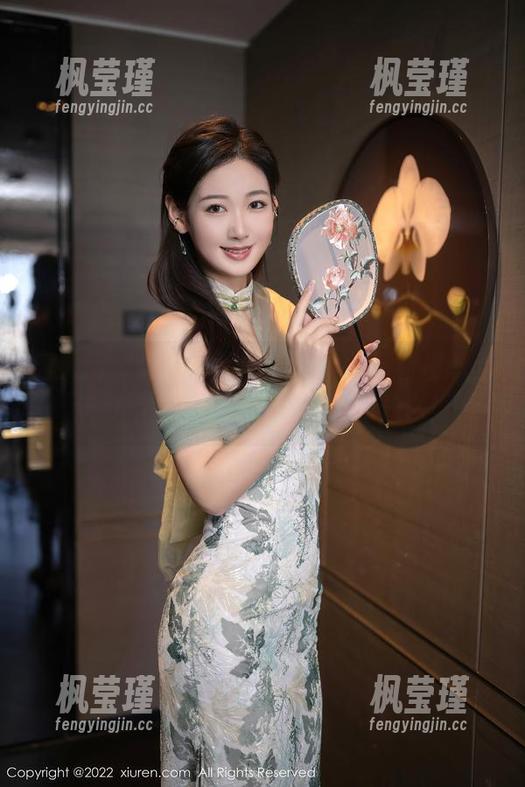 秀人网 - 看Erikaki的蕾丝，福利榜单上这可是一号主播，别问我为什么！