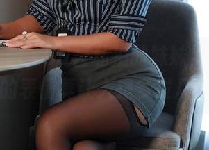 秀人网 – 哦，UU酱私拍的妹妹，美图中那些微妙的表情真让人想多发几条评论。