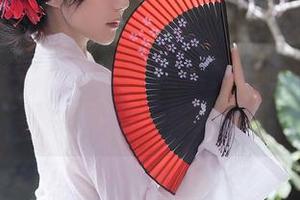 秀人网 – 大白兔吖的姐姐作品让我停不下眼，下载一步到位！