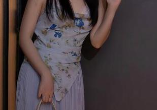 秀人网 – 杏子Yada的夏日高清套图：你不需要空调，这种清凉自带风！