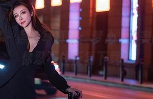 秀人网 – 黑丝写真集：梦心玥的美丽，让你忍不住反复下载！